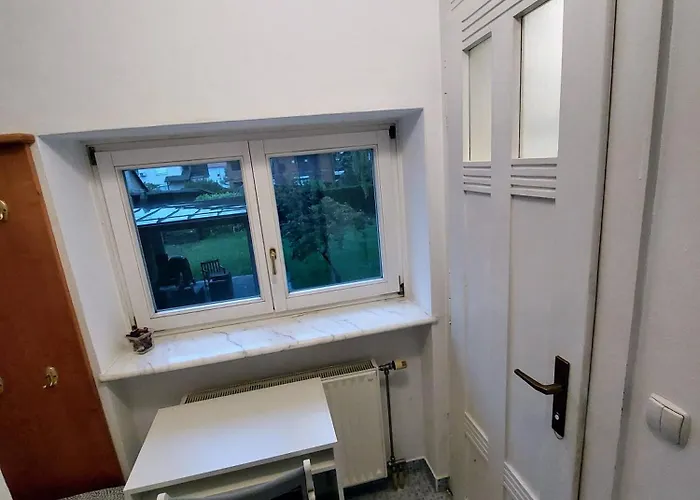 R24, Rose House Ljubljana