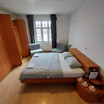 Homestay R24, Rose House Ljubljana