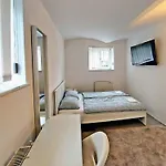 R24, Rose House Ljubljana