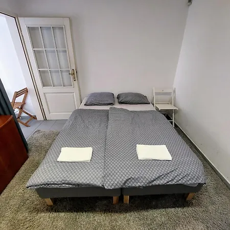 Homestay R24, Rose House *