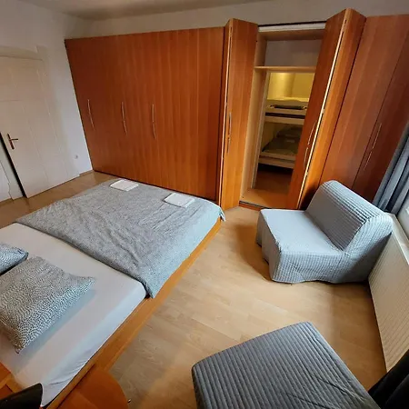 Homestay R24, Rose House *