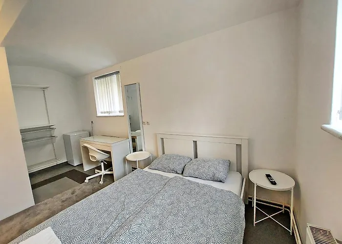 R24, Rose House Ljubljana