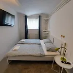 R24, Rose House Ljubljana