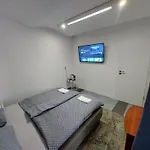 Privat bolig R24, Rose House *