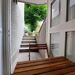 R24, Rose House